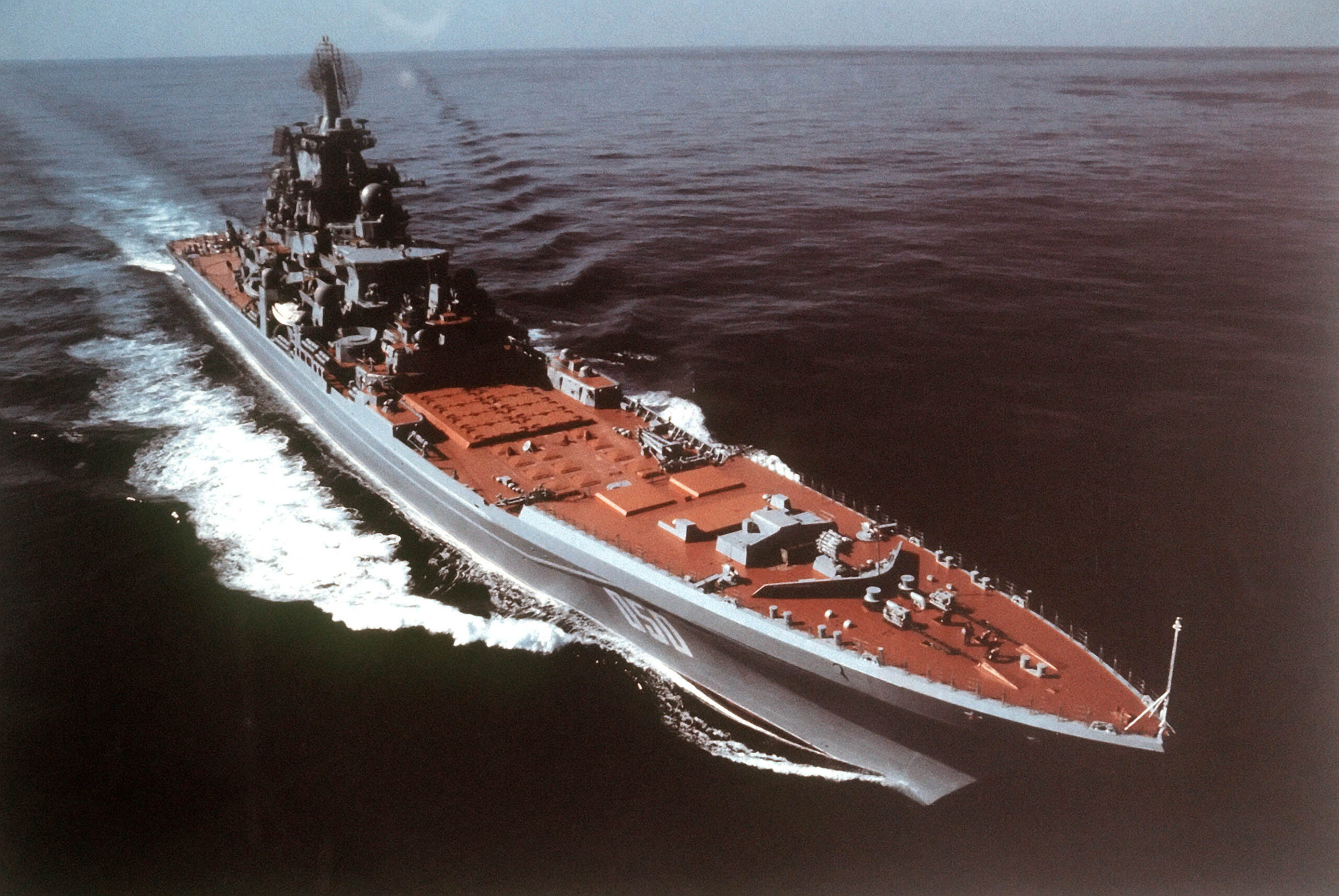L’Amiral Nakhimov : un symbole de force militaire russe après des décennies d’obsolescence