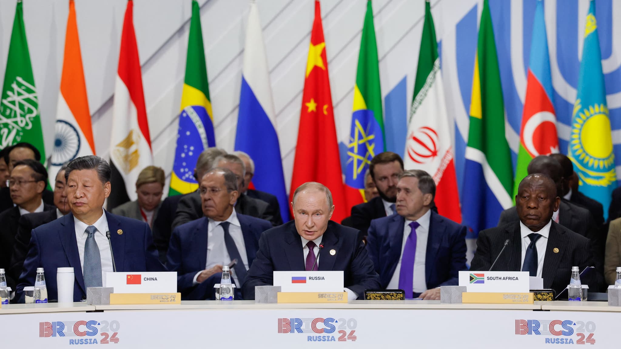 Les BRICS s’opposent aux pressions américaines en réorientant leurs échanges commerciaux