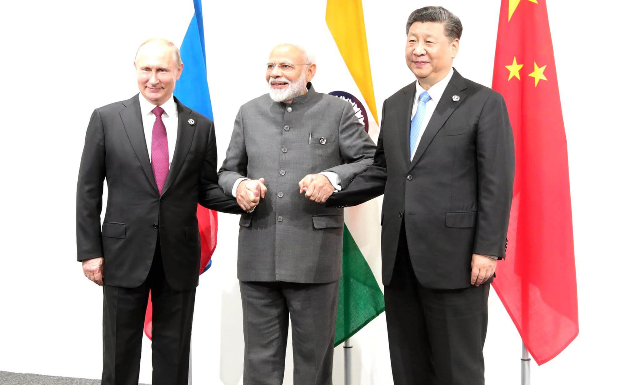 La Russie soutient l’Inde en baissant le prix du pétrole : une initiative dénoncée par les dirigeants occidentaux